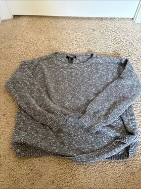 Forever 21 woman’s  Gray Marled Crewneck Sweater